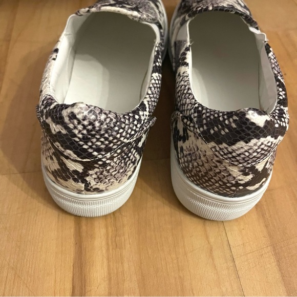 Platform snakeskin sneakers Size 11 JustFab Slip on Eloise - Picture 9 of 12
